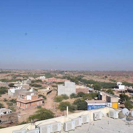 Hotel Krishna & Restaurant Pokhran ภายนอก รูปภาพ